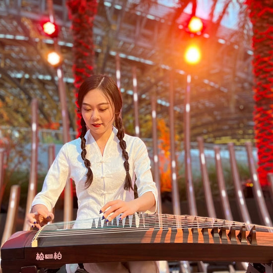Top guzheng player Qing Du, Guzheng performer in London, Guzheng Soloist, London Guzheng concert, Chinese New Year, 英国民乐演奏, 英国古筝艺术家, 伦敦古筝演出, 海外春节古筝表演