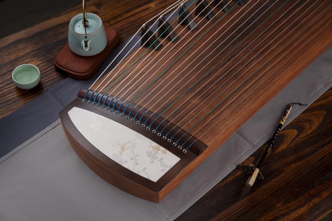 buy premium travel-size guzheng with Guzheng World | Carefully-picked by Guzheng expert Qing Du | 高性价比便携古筝|买古筝|学古筝|古筝世界