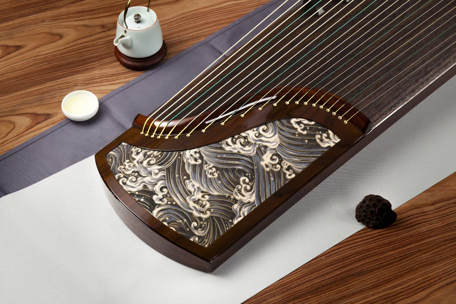  Specialist guzheng shop and authorised dealer for top guzheng brands such as Zhuque, Dongyun, Tangxiang, Hongyin, Haitang, Sobo, Yueling and many more. We deliver worldwide.  海外买高性价比古筝 - 敦煌，朱雀，泓音，海棠，三好，木曰，月灵，松柏