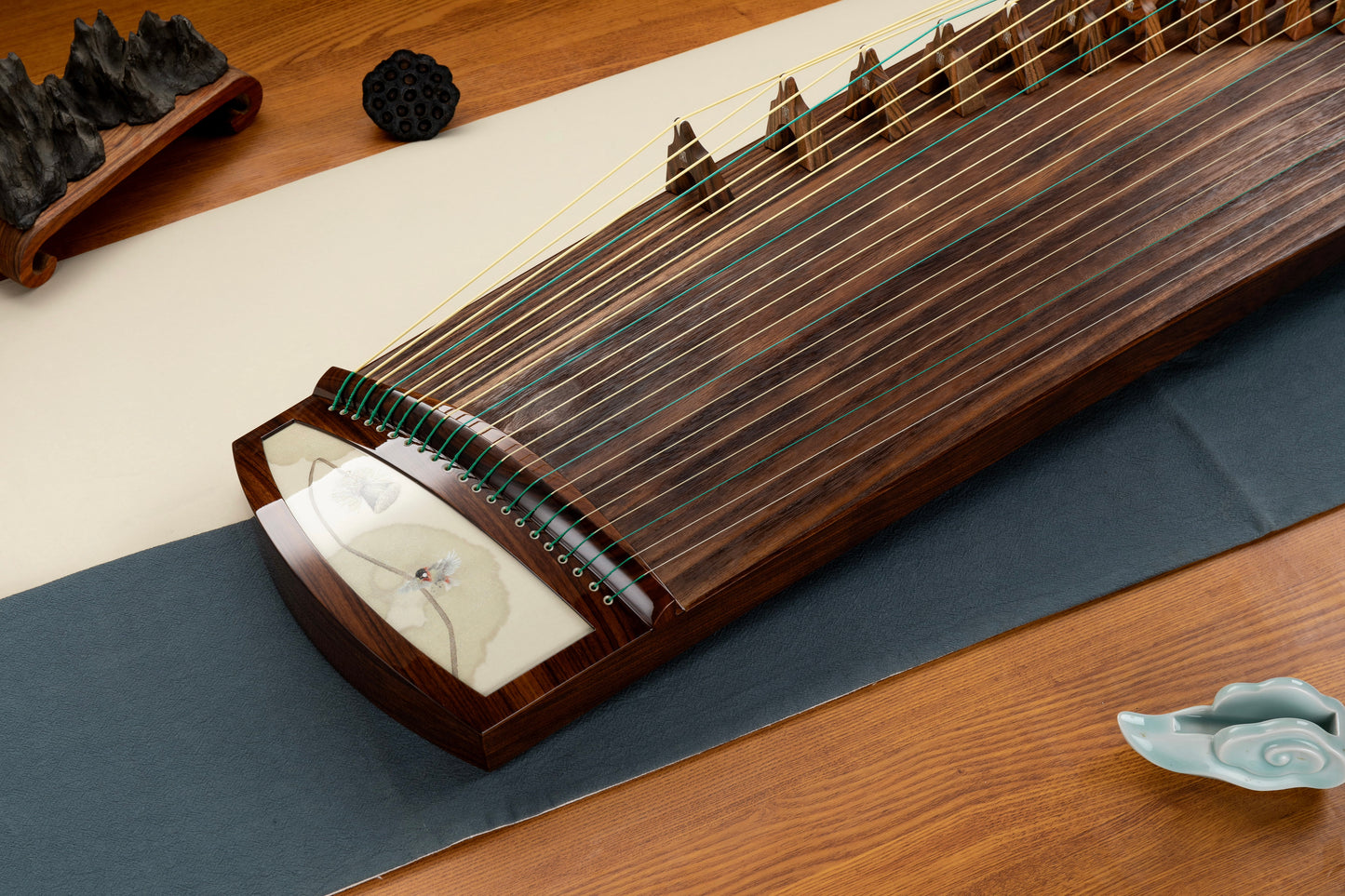 Haitang 53in Elite Indian Rosewood Carved Guzheng (Upgraded with 3 Styles) 海棠135cm阔叶黄檀木小挖筝(升级款-3种图案）