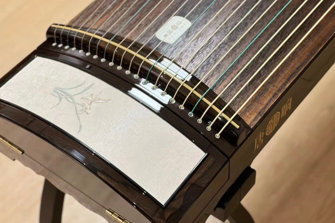 Tangxiang guzheng, buy guzheng, 163 guzheng, full-size guzheng, branded guzheng, quality guzheng, premium guzheng, concert-level guzheng, 唐响古筝，古筝海外代理，标准古筝，品质古筝, 海外买古筝，高性价比古筝