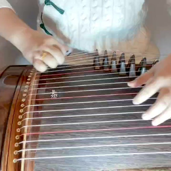 Chinese music store - travel size guzheng, carved guzheng, mellow and warm sound, high quality guzheng, mini guzheng that don't compromise on sound quality, guzheng with free shipping, 高性价比古筝, 便携古筝, 挖筝，小古筝, 海外买古筝，整挖古筝