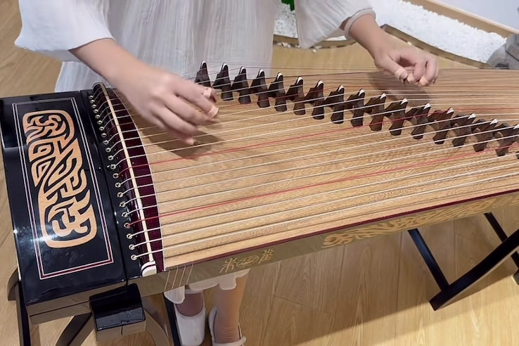 zhuque "Scarlet Bird" guzheng 09A, Scarlet Bird guzheng, full carved guzheng, buy guzheng, 163cm guzheng, full-size guzheng, quality guzheng, premium guzheng, 朱雀古筝09A，朱雀海外代理， 整挖古筝，高端古筝，海外买古筝，全球免邮，高性价比古筝