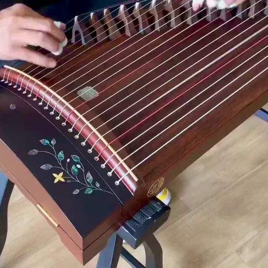 Best guzheng brands, buy guzheng with free international shipping, affordable guzheng, small guzheng, 100cm-135cm travel guzheng, branded guzheng, quality guzheng, premium guzheng, 小古筝，1米古筝，1.3米古筝，便携古筝，海外买古筝，高性价比古筝, 海外古筝琴行