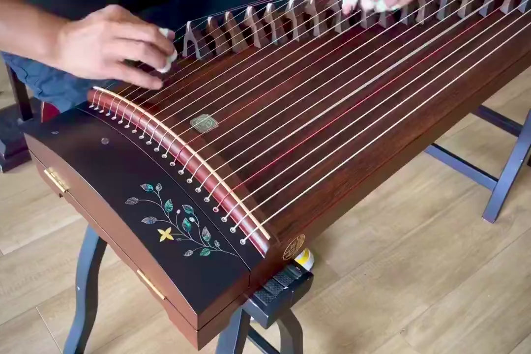 Best guzheng brands, buy guzheng with free international shipping, affordable guzheng, small guzheng, 100cm-135cm travel guzheng, branded guzheng, quality guzheng, premium guzheng, 小古筝，1米古筝，1.3米古筝，便携古筝，海外买古筝，高性价比古筝, 海外古筝琴行