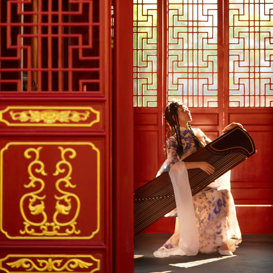 Rooted in Chinese musical heritage, Qing Du continues to bring the guzheng into contemporary and international contexts while honouring its traditional origins.