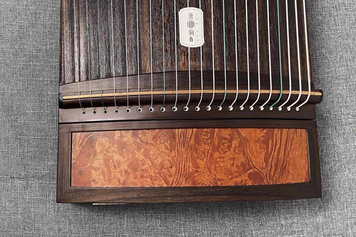 buy premium 135cm travel-size guzheng with Guzheng World | Carefully-picked by Guzheng expert Qing Du | 高性价比便携古筝｜买古筝｜学古筝｜古筝世界