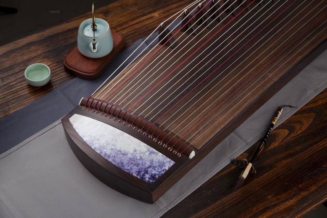 buy premium 135cm travel-size guzheng with Guzheng World | Carefully-picked by Guzheng expert Qing Du | 高性价比便携古筝｜买古筝｜学古筝｜古筝世界