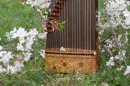 Chinese music store - premium travel-size guzheng carefully-picked by Guzheng expert Qing Du, guzheng lessons near me, 高性价比便携古筝, 小古筝, 买古筝, 学古筝, 古筝老师