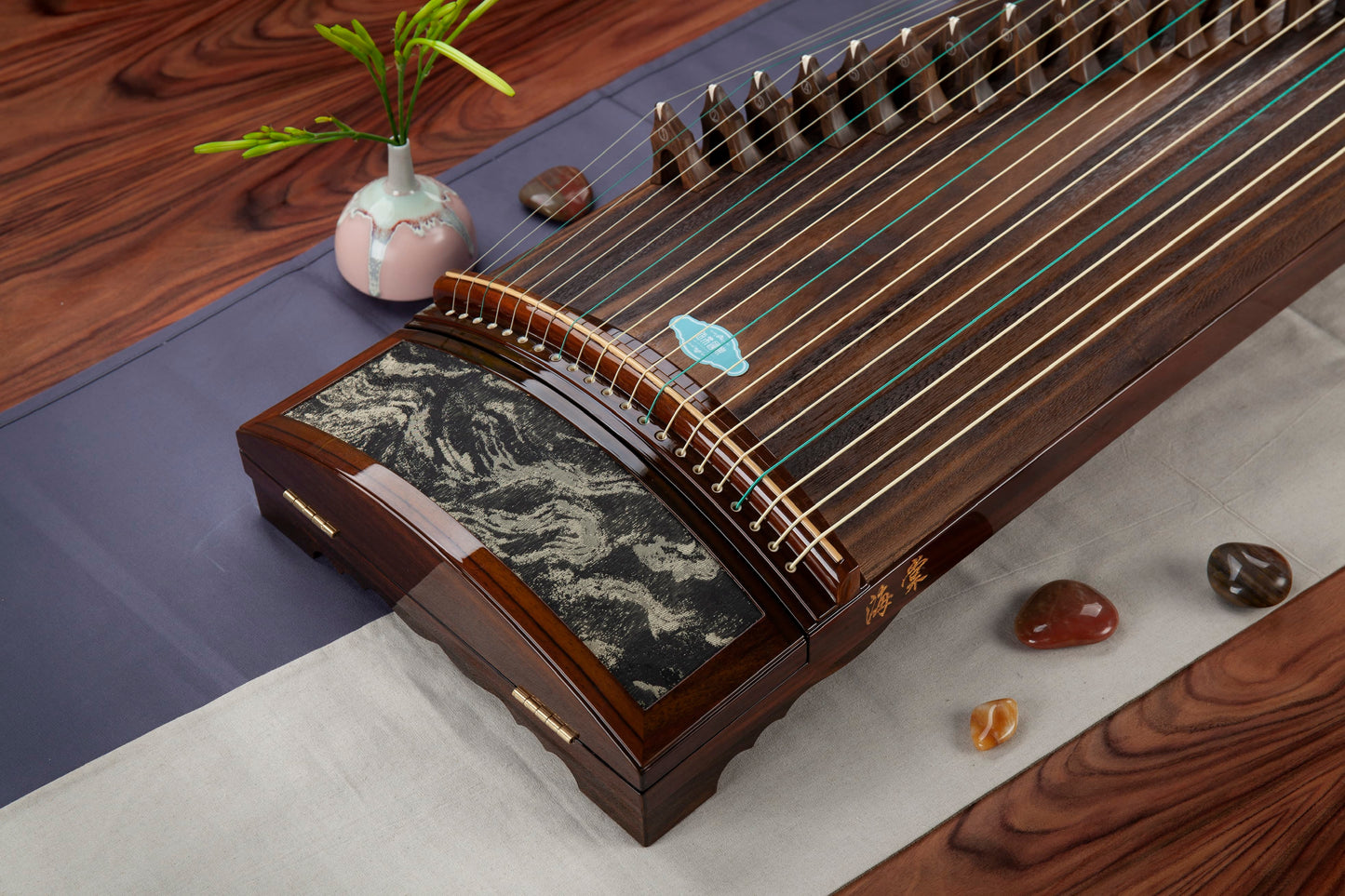 Haitang guzheng, buy guzheng, 163 guzheng, full-size guzheng, branded guzheng, quality guzheng, premium guzheng,海棠古筝，古筝海外代理，163标准古筝，品质古筝，海外买古筝，高性价比古筝