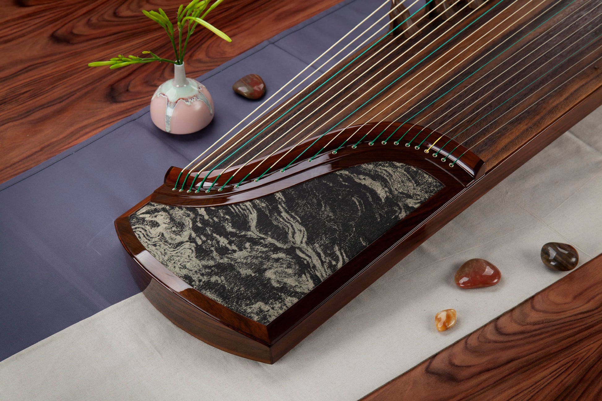 Top guzheng brands, Haitang guzheng, buy guzheng, 163 guzheng, full-size guzheng, branded guzheng, quality guzheng, premium guzheng,海棠古筝，古筝海外代理，163标准古筝，品质古筝，海外买古筝，高性价比古筝
