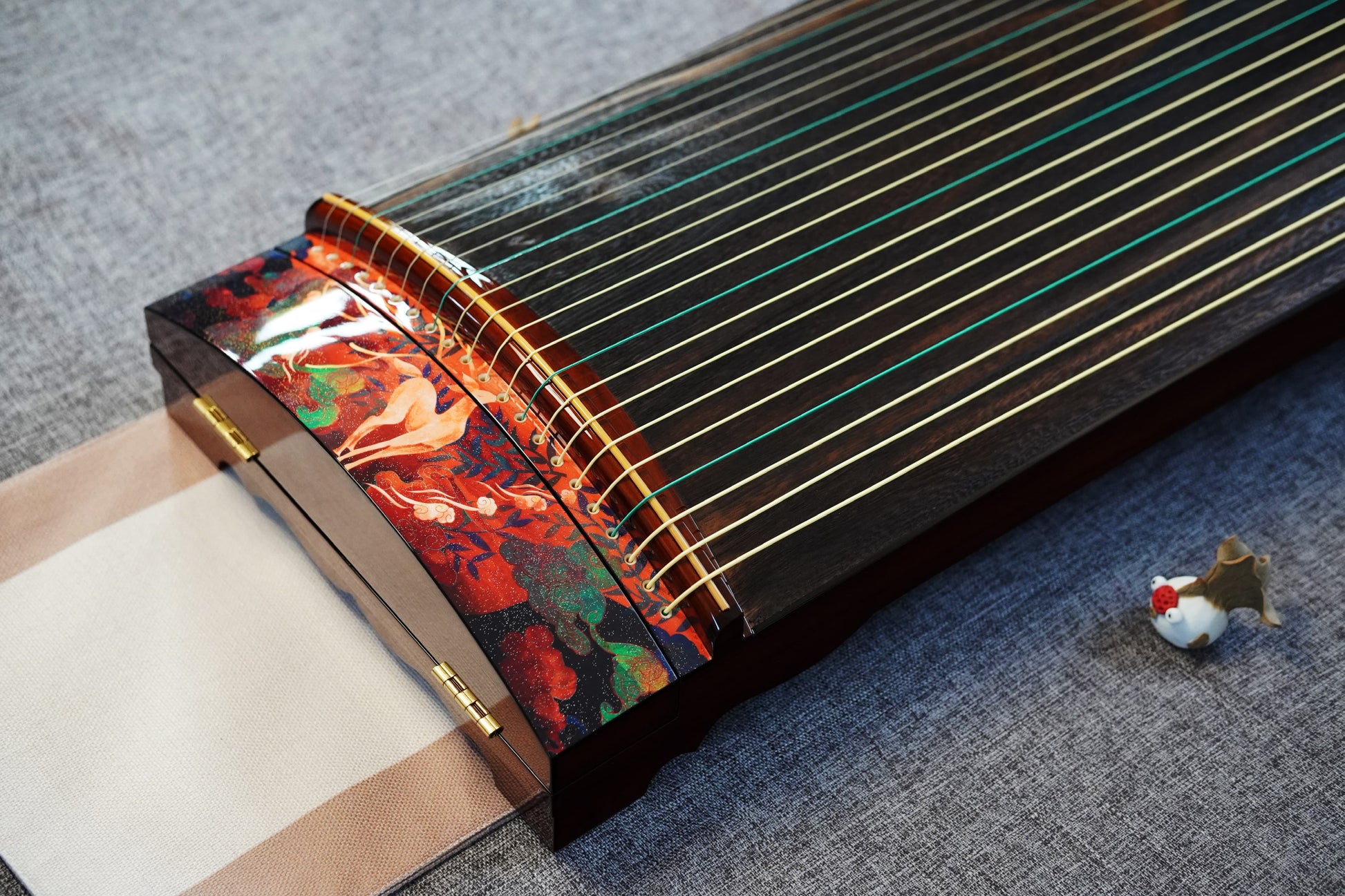Best guzheng brands, buy guzheng, affordable guzheng, small guzheng, 100cm-135cm guzheng, Haitang guzheng, high quality guzheng, premium guzheng, 小古筝，1米古筝，1.35米古筝，便携古筝，海棠古筝，海外买古筝，高性价比古筝