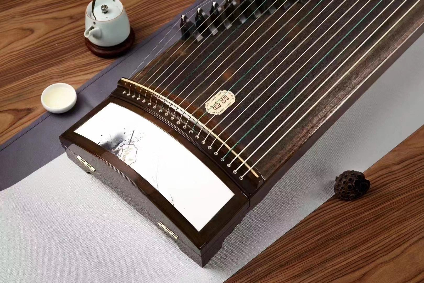 buy high-quality 163cm guzheng with Guzheng World | Carefully-picked by Guzheng expert Qing Du | 高性价比古筝｜买古筝｜学古筝｜古筝世界